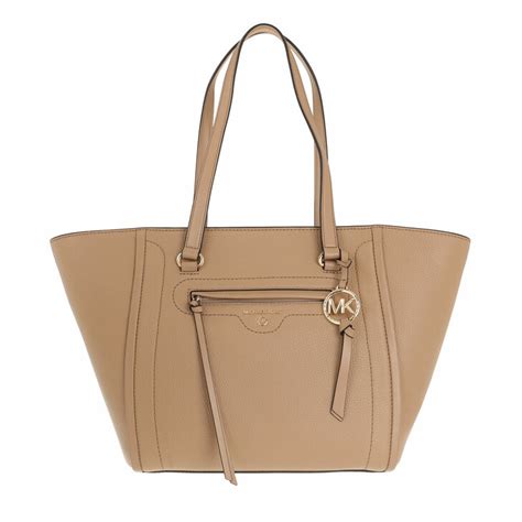 michael kors camel bag